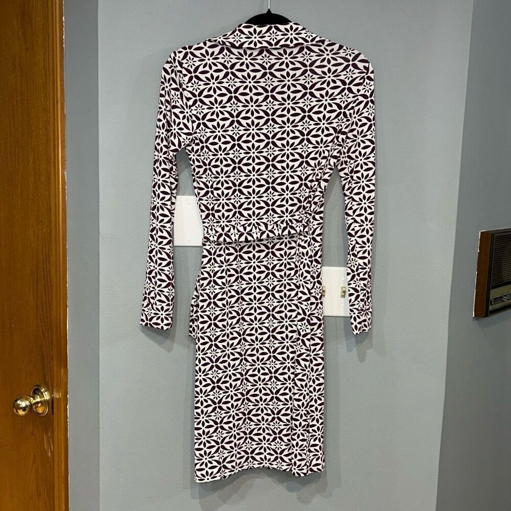Diane Von Furstenberg DVF Julian Two wrap Moroccan purple white dress size 2 - Picture 5 of 11